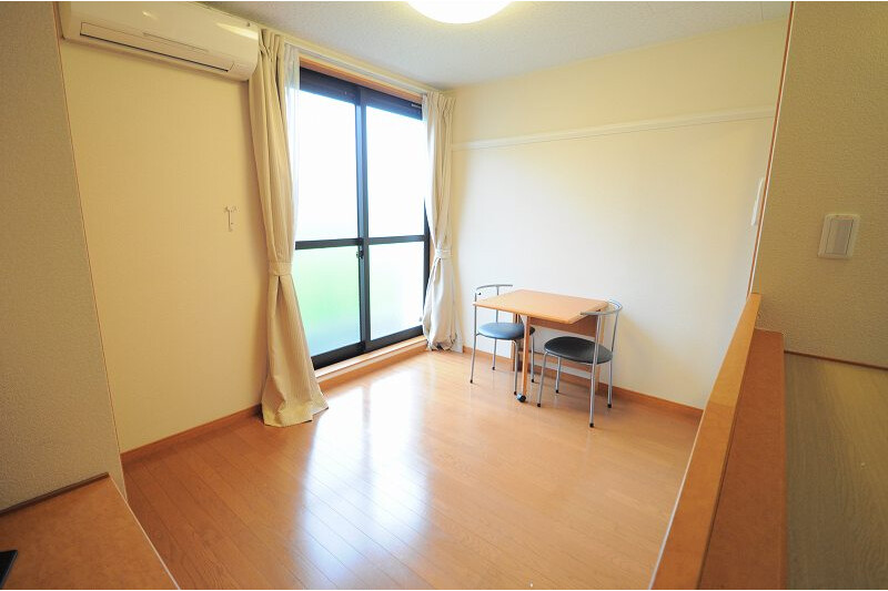 1K Apartment, Japan — image 4