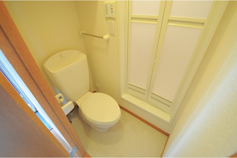 1K Apartment, Japan — image 7