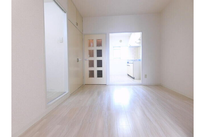3DK Apartment, Japan — image 5