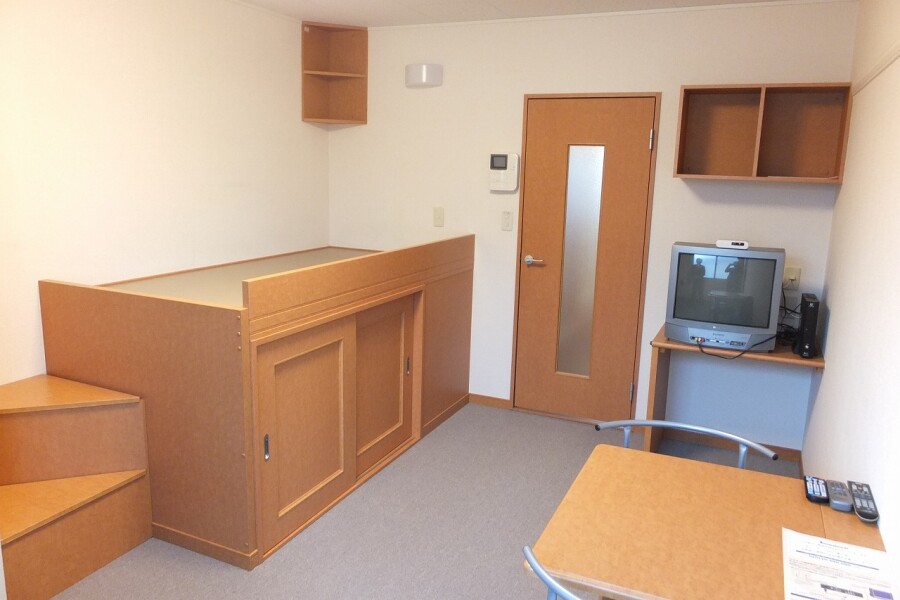 1K Apartment, Japan — image 3