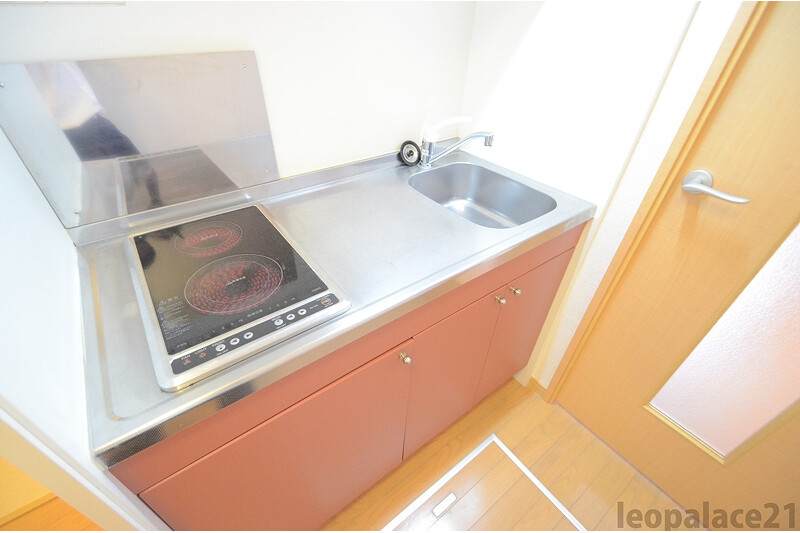 1K Apartment, Japan — image 6