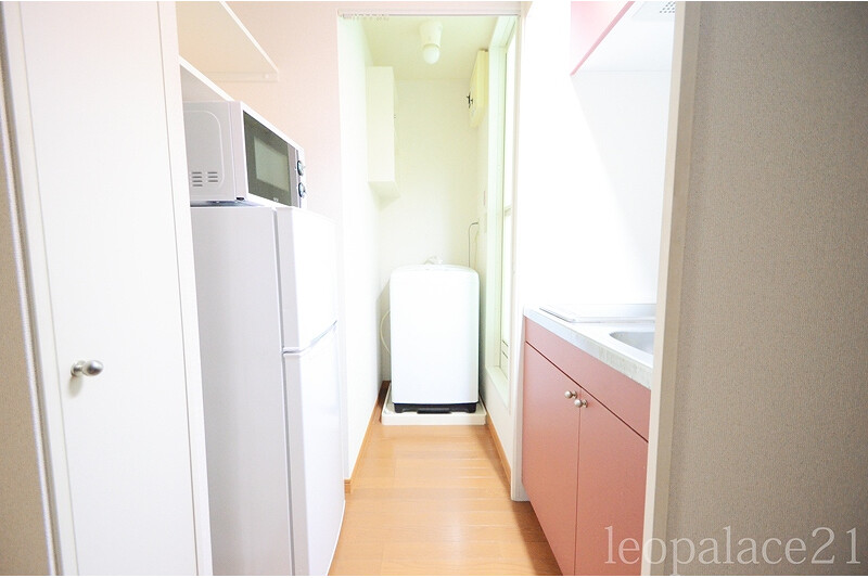 1K Apartment, Japan — image 6