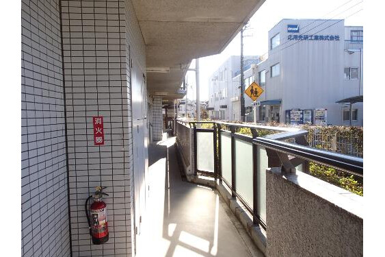 3LDK Apartment, Japan — image 3