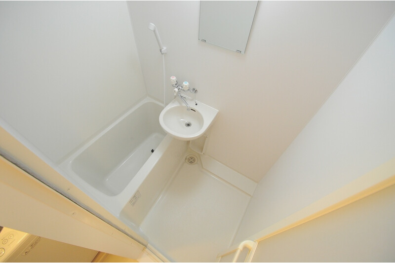 1K Apartment, Japan — image 9