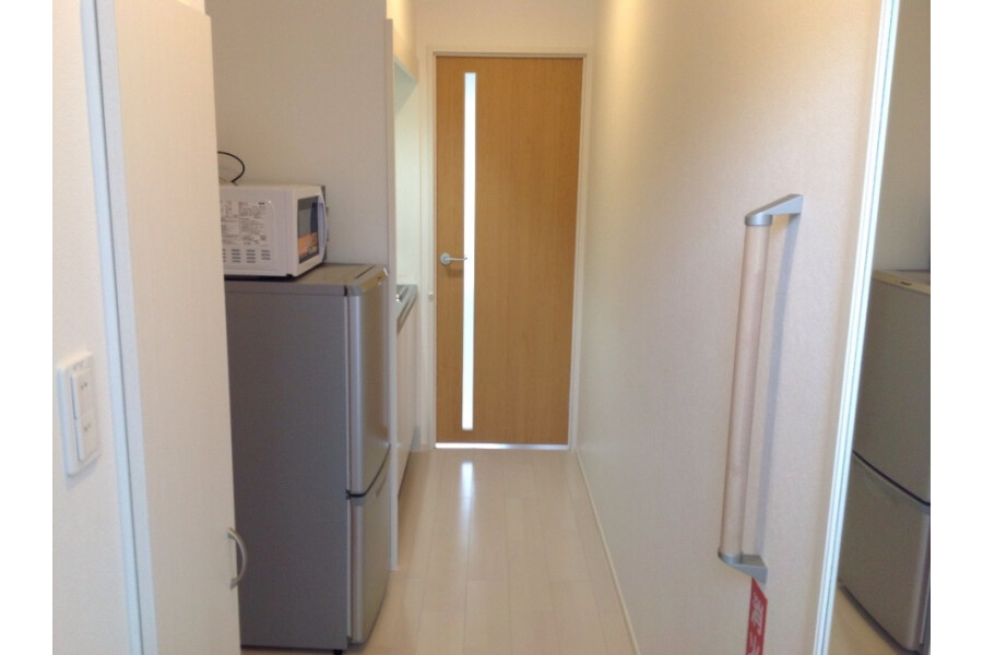 1K Apartment, Japan — image 8