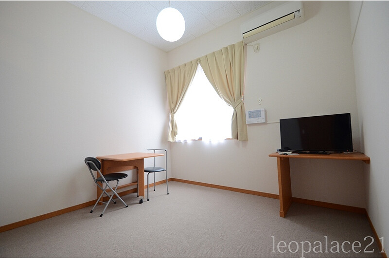 1K Apartment, Japan — image 3