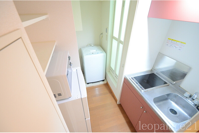 1K Apartment, Japan — image 4