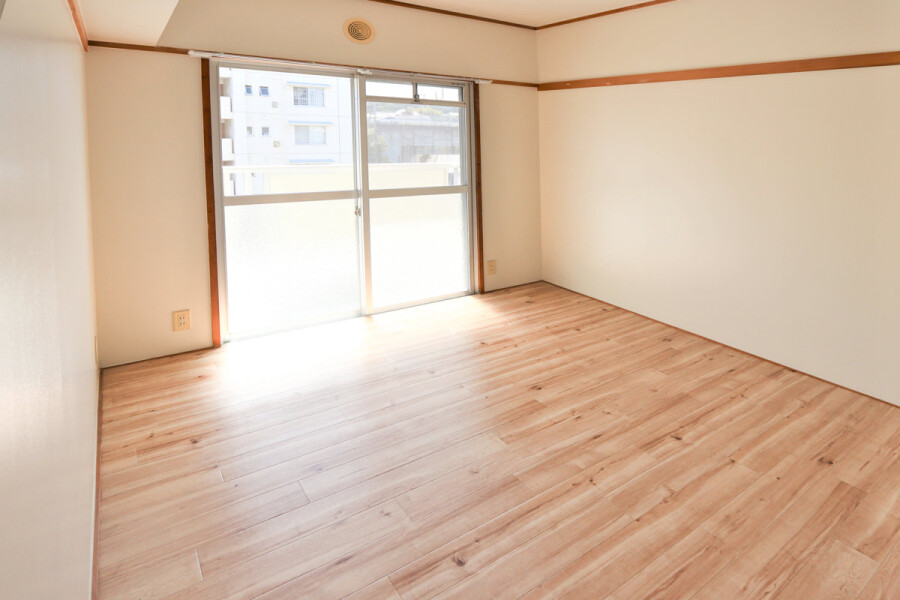 3DK Apartment, Japan — image 15