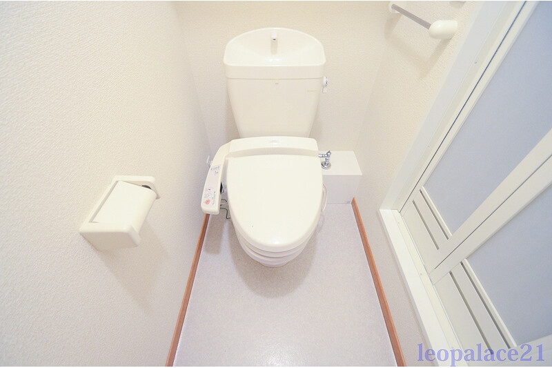 1K Apartment, Japan — image 11