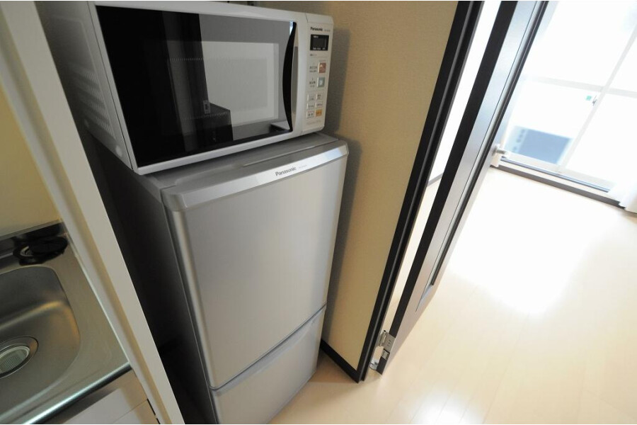 1K Apartment, Japan — image 3