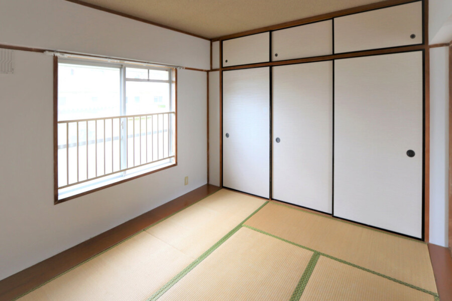 3DK Apartment, Japan — image 16
