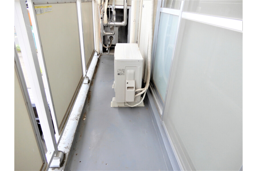 1LDK Apartment, Japan — image 12