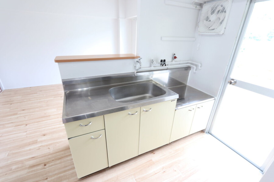 1LDK Apartment, Japan — image 16