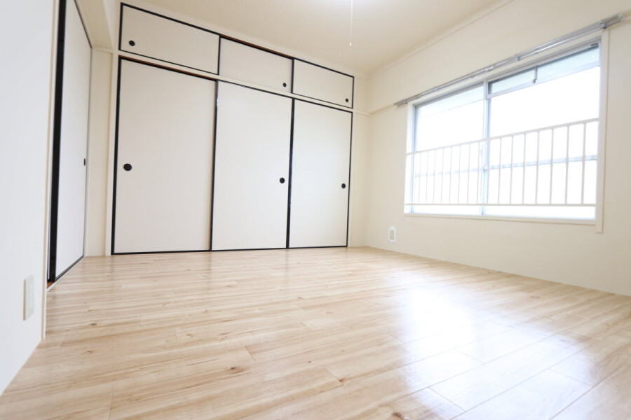 3DK Apartment, Japan — image 15