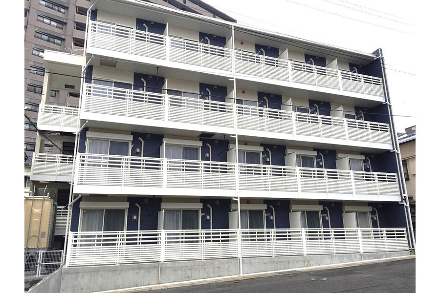 1R Apartment, Japan