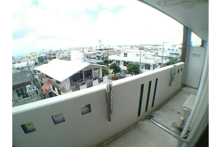 2LDK Apartment, Japan — image 11
