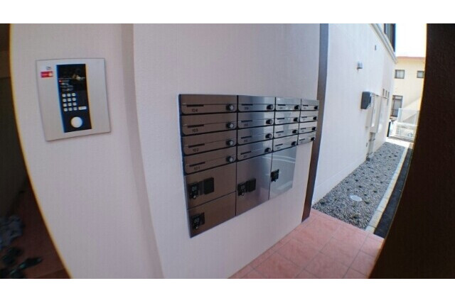 2LDK Apartment, Japan — image 12