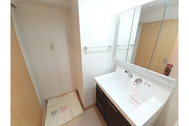 1K Apartment, Japan — image 6