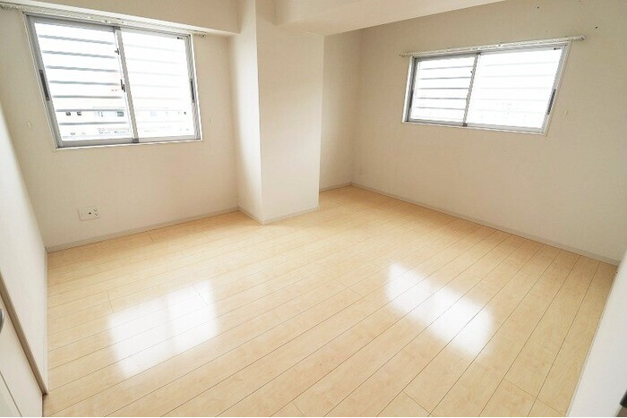 2LDK Apartment, Japan — image 3