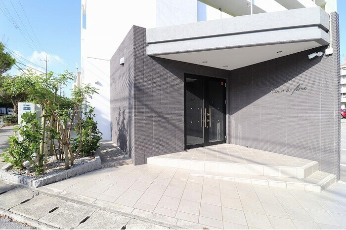 2LDK Apartment, Japan — image 7
