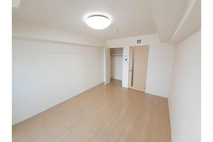 1K Apartment, Japan — image 4