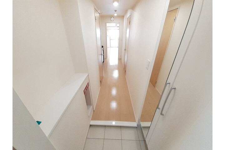 1K Apartment, Japan — image 11