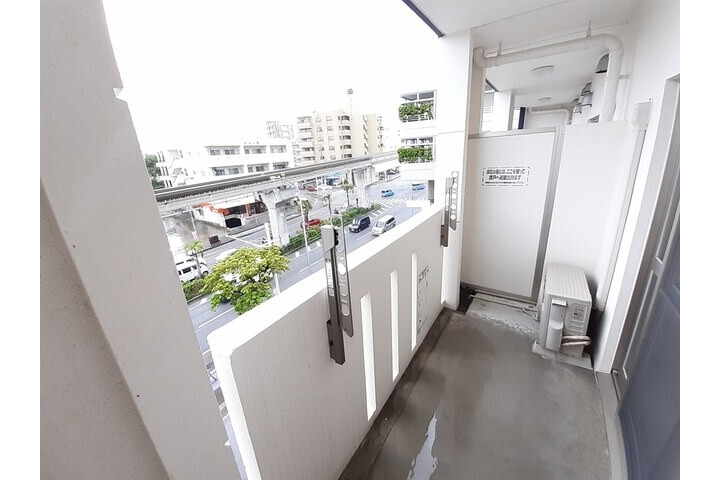 1K Apartment, Japan — image 12