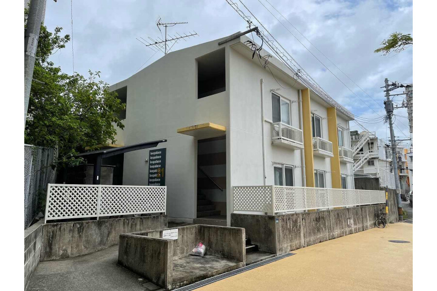 1K Apartment, Japan — image 17