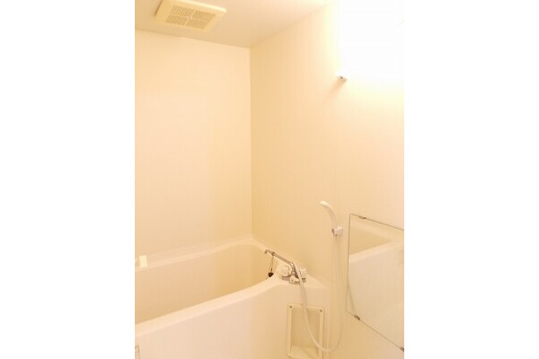 2LDK Apartment, Japan — image 12