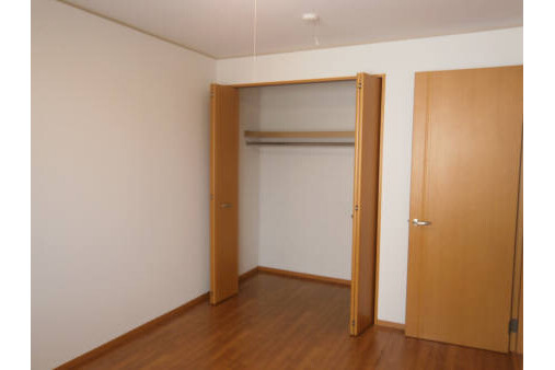 3LDK Apartment, Japan — image 7