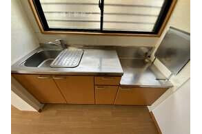 3LDK Apartment, Japan — image 8