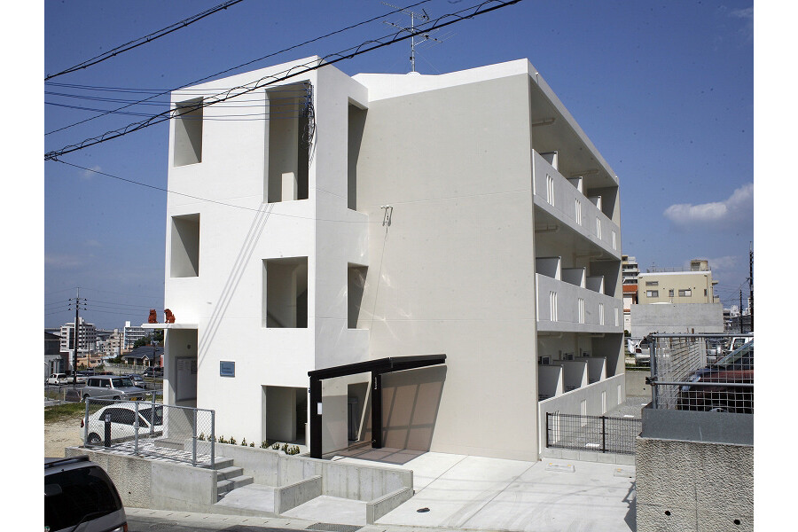 3LDK Apartment, Japan — image 14