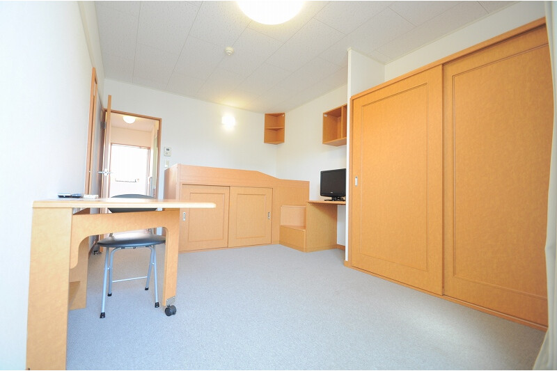 1K Apartment, Japan — image 4