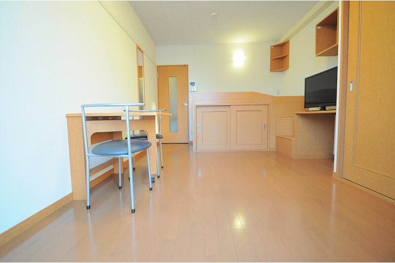 1K Apartment, Japan — image 4