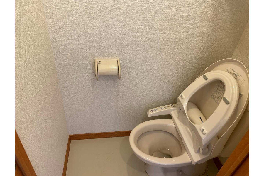 1K Apartment, Japan — image 7