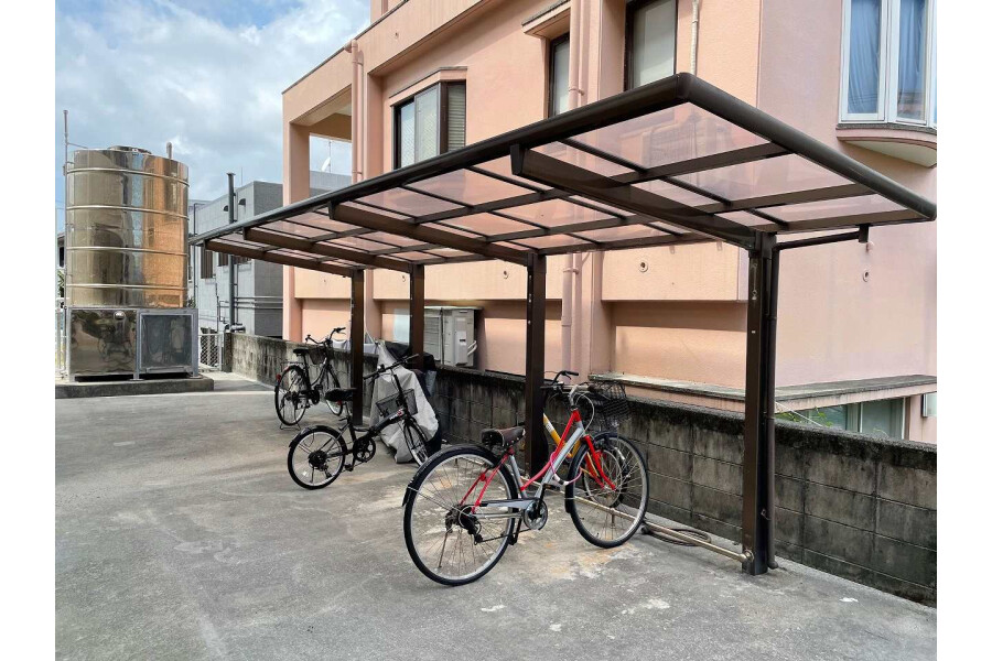 1K Apartment, Japan — image 13