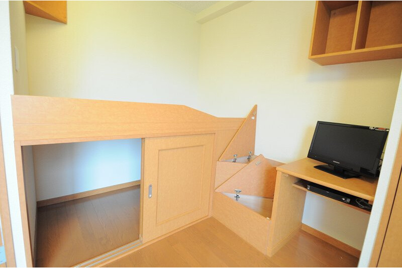 1K Apartment, Japan — image 8