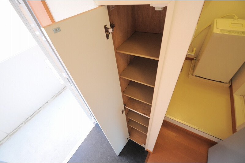 1K Apartment, Japan — image 14