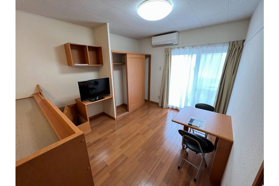 1K Apartment, Japan — image 3