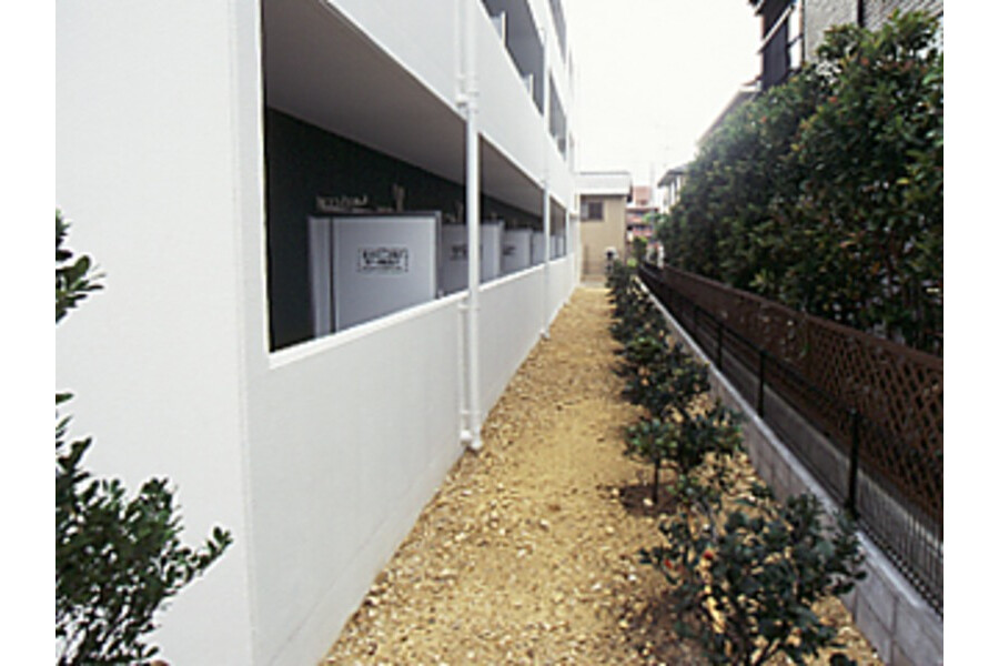 1K Apartment, Japan — image 14