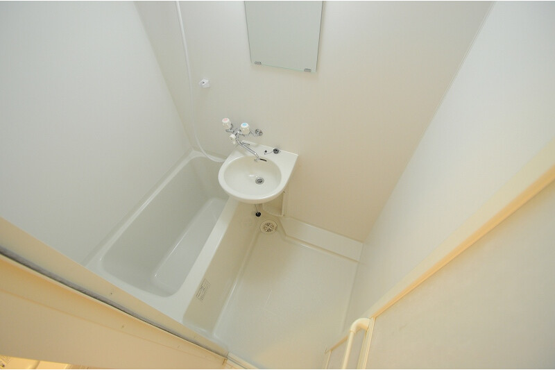 1K Apartment, Japan — image 8