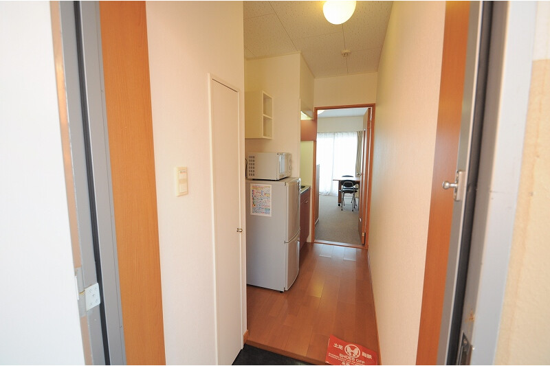 1K Apartment, Japan — image 10