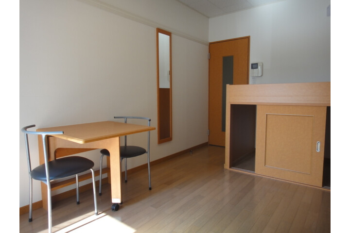 1K Apartment, Japan — image 7