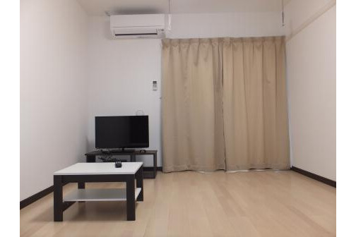 1K Apartment, Japan — image 3
