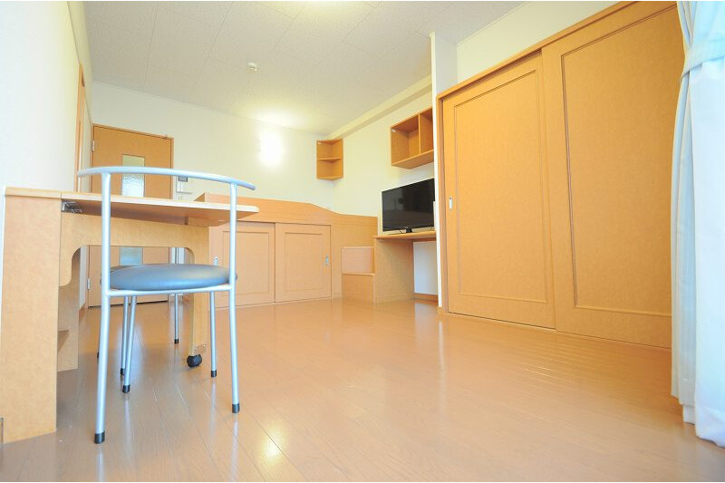 1K Apartment, Japan — image 5