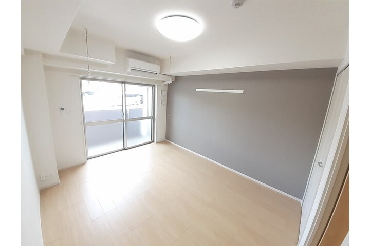 1K Apartment, Japan — image 4