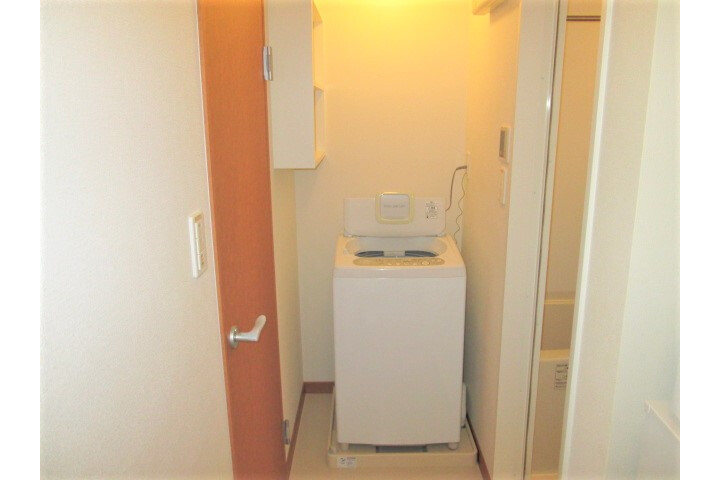 1K Apartment, Japan — image 12