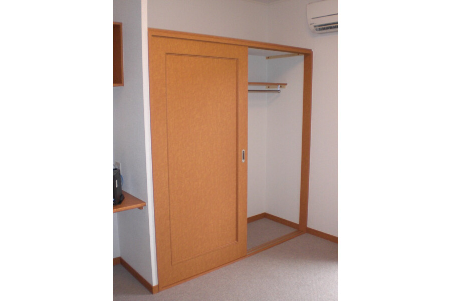 1K Apartment, Japan — image 7