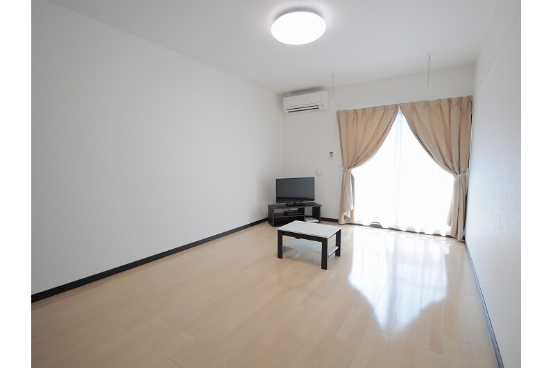 1K Apartment, Japan — image 4