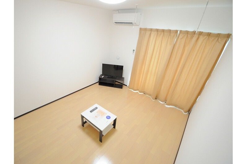 1K Apartment, Japan — image 5